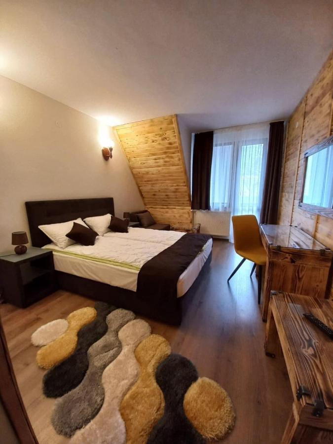 Nicole Hotel & Restaurant Самоков Екстериор снимка