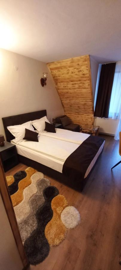 Nicole Hotel & Restaurant Самоков Екстериор снимка